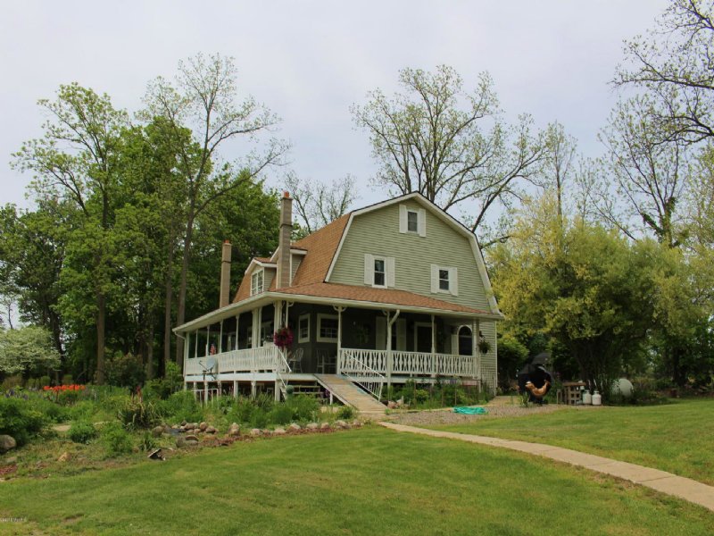 Family Retreat Or Hunting Camp : Homer : Branch County : Michigan