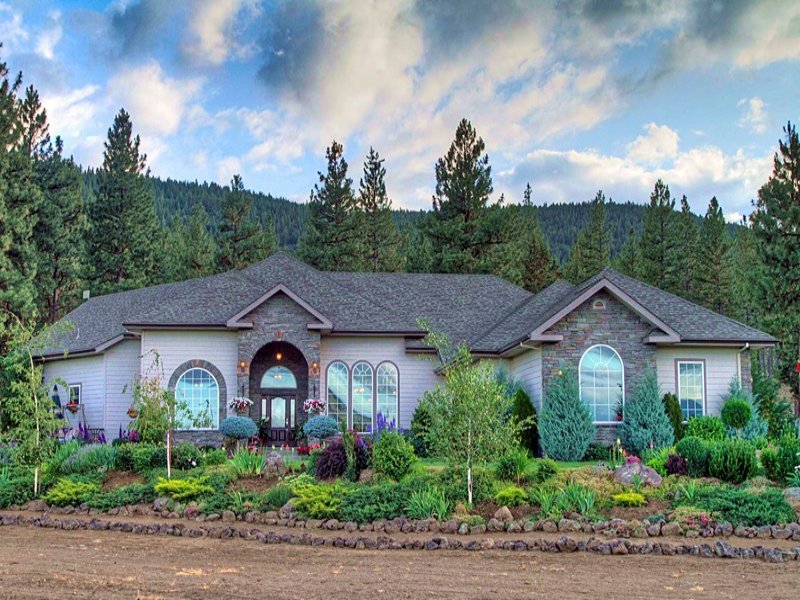 Country Ranch Estate, Ranch for Sale in Oregon, 101781 RANCHFLIP