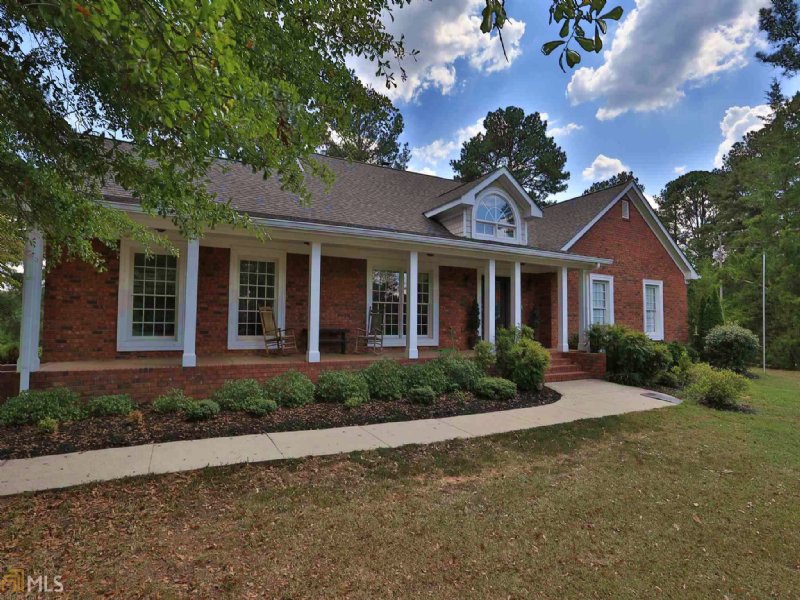 4 Sided Brick Ranch On 39.6 Acres, Ranch for Sale in 114593