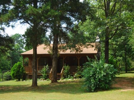 22 Acre Farm with Cabin : Wellford : Spartanburg County : South Carolina