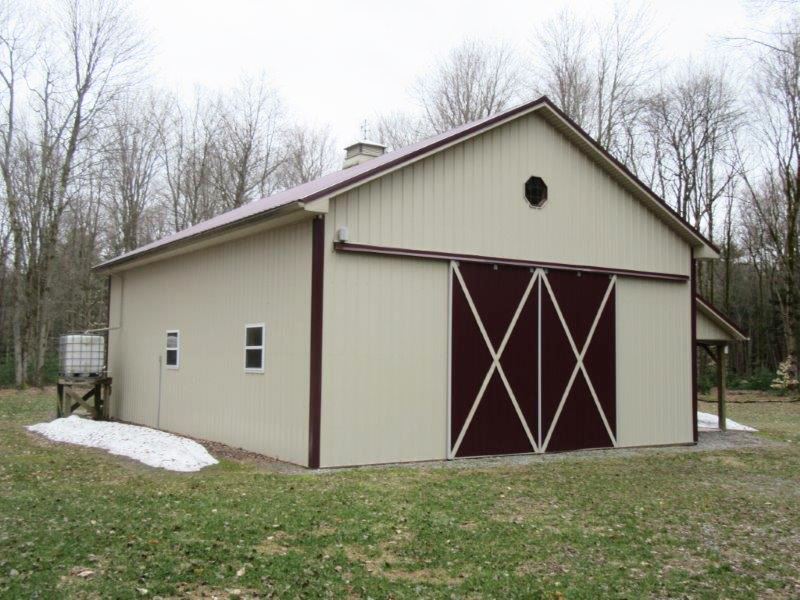 81 Acres Barn Vienna Ny Oneida Lake : Vienna : Oneida County : New York