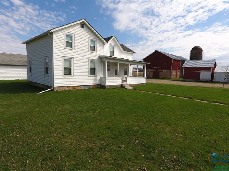 Investment Property with Farmhouse : Spring Green : Sauk County : Wisconsin