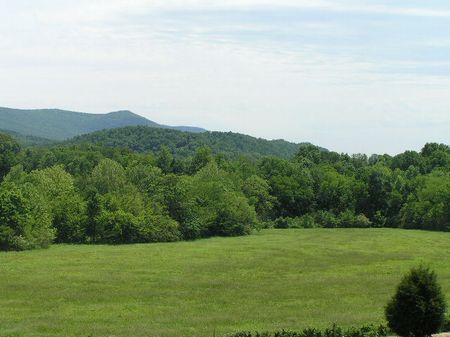 Scenic Farm Land : Pikeville : Bledsoe County : Tennessee