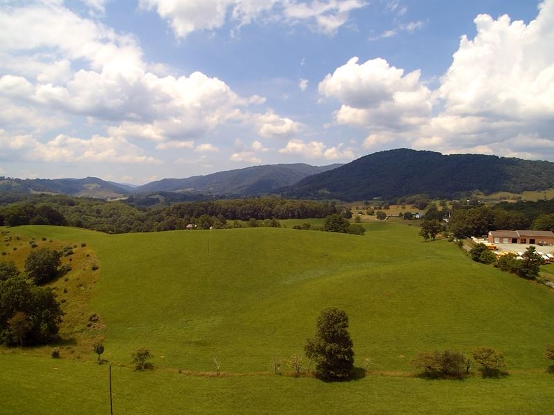 Blue Ridge Mountain Farm : Independence : Grayson County : Virginia