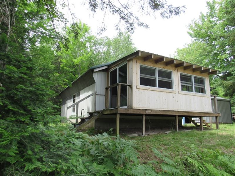 10300 Black River Rd, Mls 17-966 : Garfield : Mackinac County : Michigan