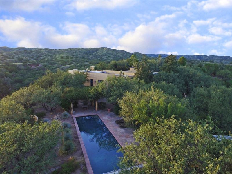 Luxury Horse Property : Patagonia : Santa Cruz County : Arizona