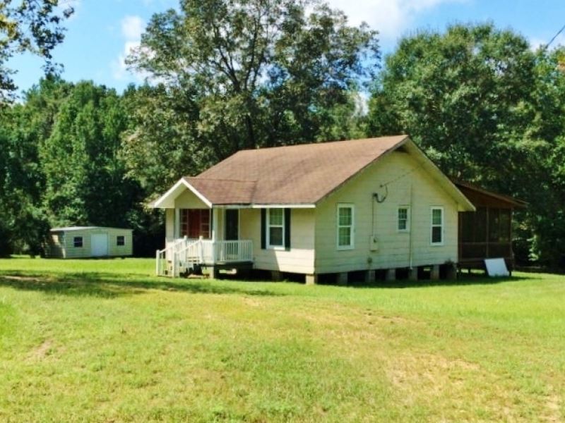 Turnkey Camp and 45 Acres in Wal, Ranch for Sale in Mississippi