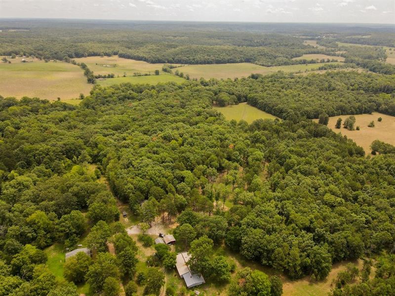 Home on 83 Acres with River Frontag : Grandin : Carter County : Missouri
