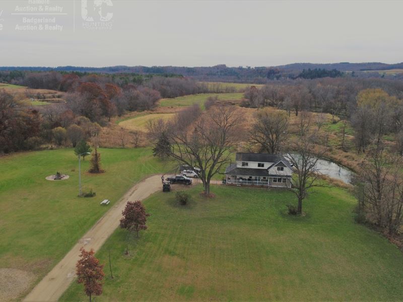 Remodeled Country Home & Hunting : Wonewoc : Sauk County : Wisconsin