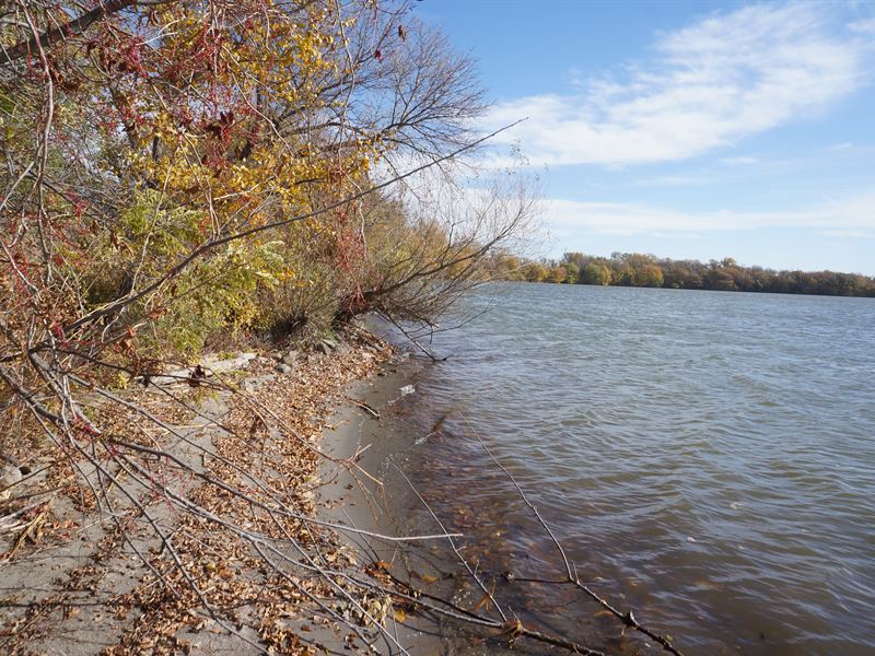 Private Hunting Retreat : Lakefield : Jackson County : Minnesota