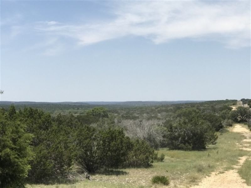 20 Ac, Hunting, Exotics, Views : Rocksprings : Edwards County : Texas