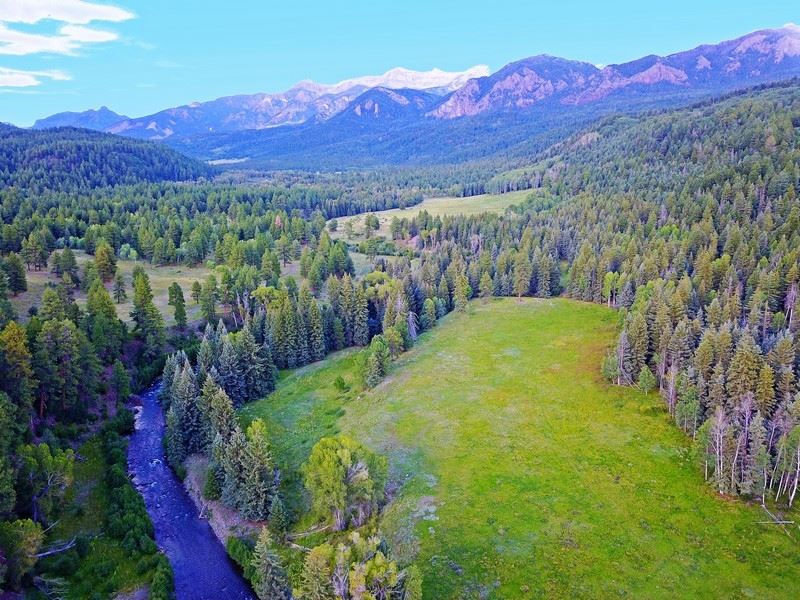Banded Peaks River Ranch : Chromo : Archuleta County : Colorado