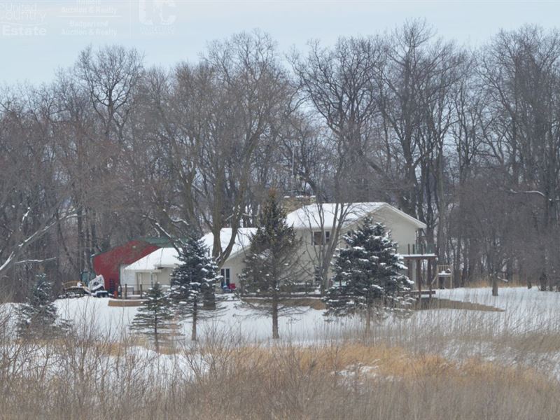 A True Wisconsin Country Estate : Rio : Columbia County : Wisconsin