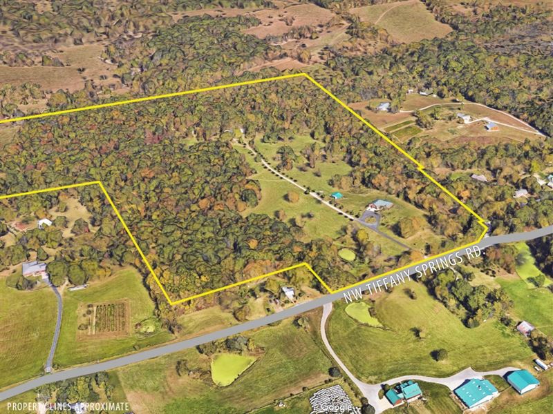 Private & Picturesque 67 Ac Estate : Kansas City : Platte County : Missouri