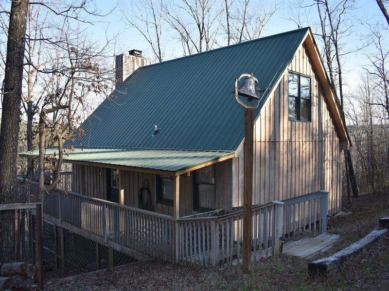 Cabin On Lake Sinclair : Sparta : Hancock County : Georgia