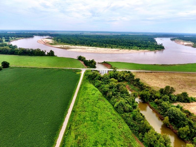 Duck/Deer Acreage On The Red River : Plain Dealing : Bossier Parish : Louisiana