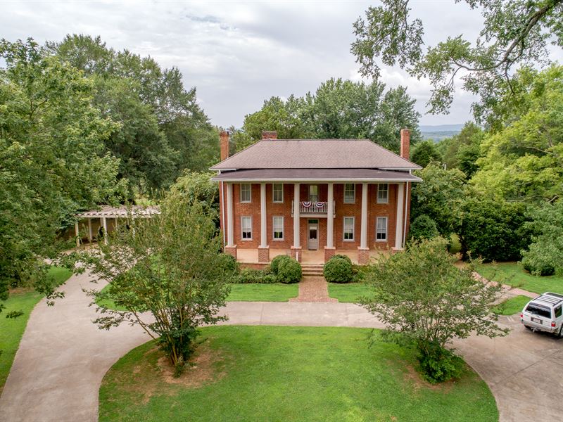 1848 Historical Home 20.9 Acre Farm : Hollywood : Jackson County : Alabama