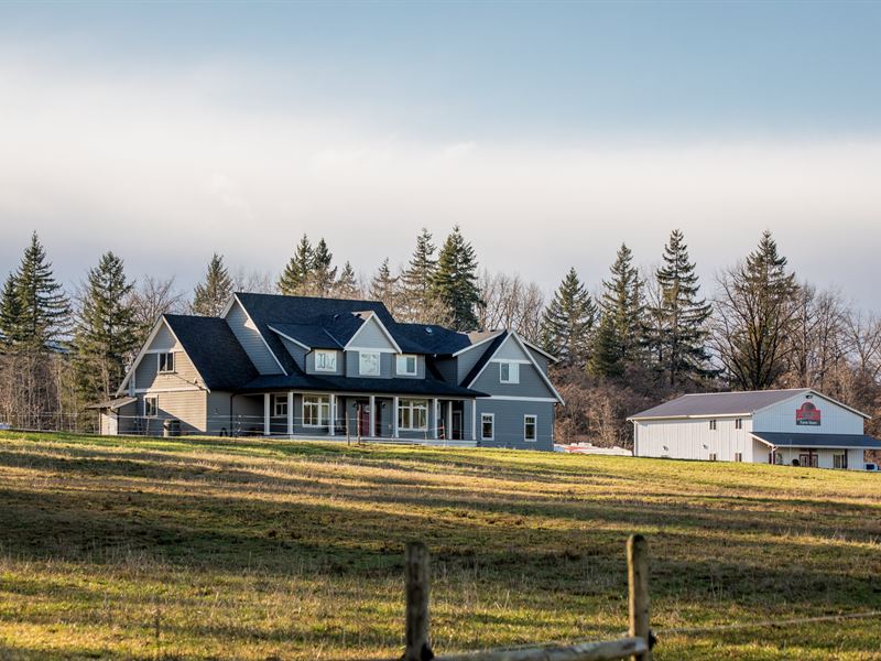 Sprawling 153 Acre Estate for Sale : Black Creek : British Columbia : Canada