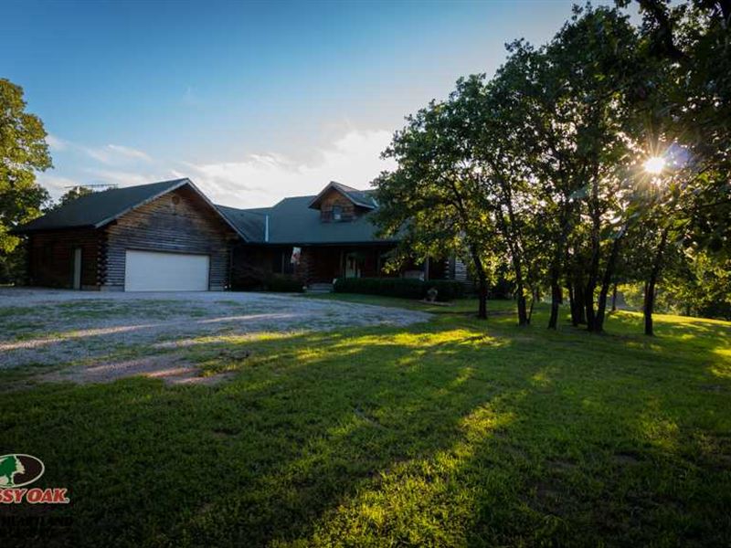 488 Acres with 3900 Sq. Ft. Home : Niotaze : Chautauqua County : Kansas