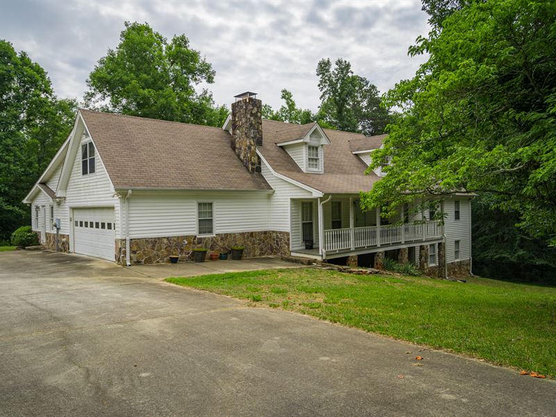 Large Cape Cod Style Home : Monroe : Walton County : Georgia