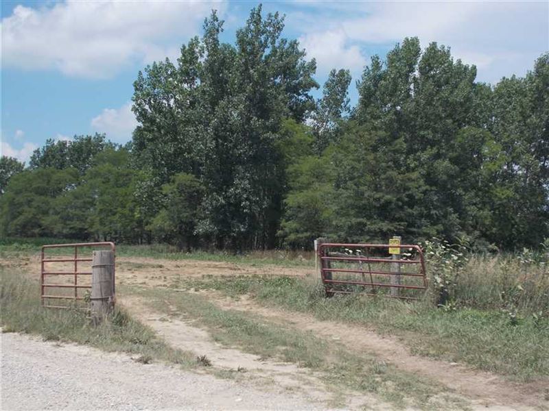 Universal Land and Livestock Parce : New Goshen : Vigo County : Indiana