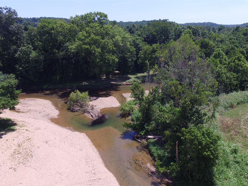 208 Acres On Turnbull Creek : Burns : Dickson County : Tennessee