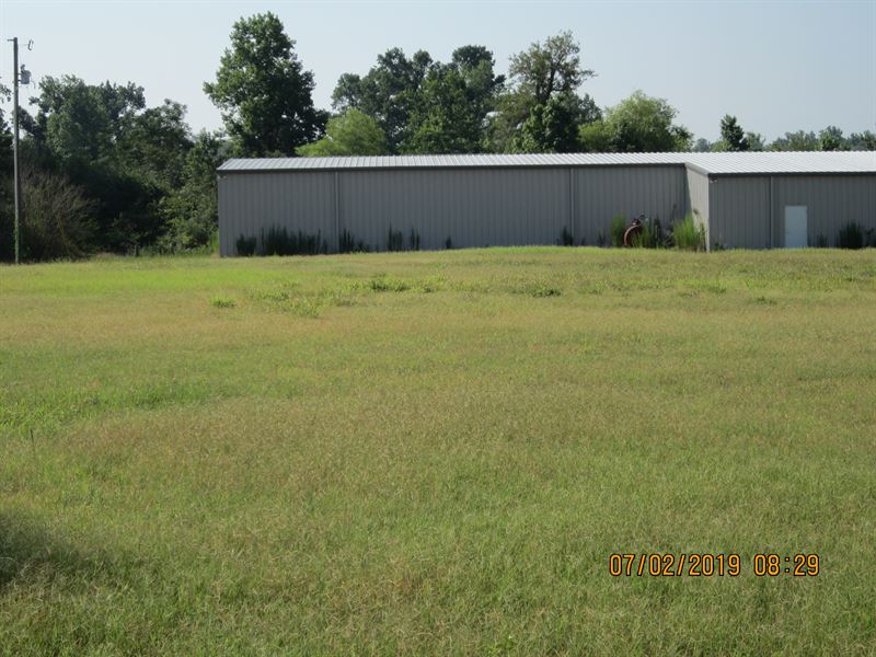 Building, Land with 7 Acre Pond : Clinton : Sampson County : North Carolina
