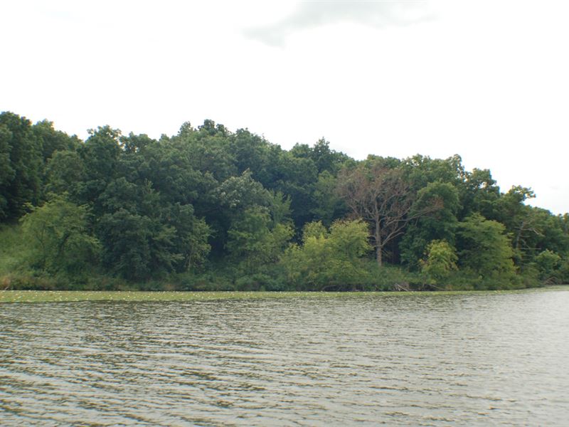 14 Acres M/L on Lake Thunderhead : Unionville : Putnam County : Missouri