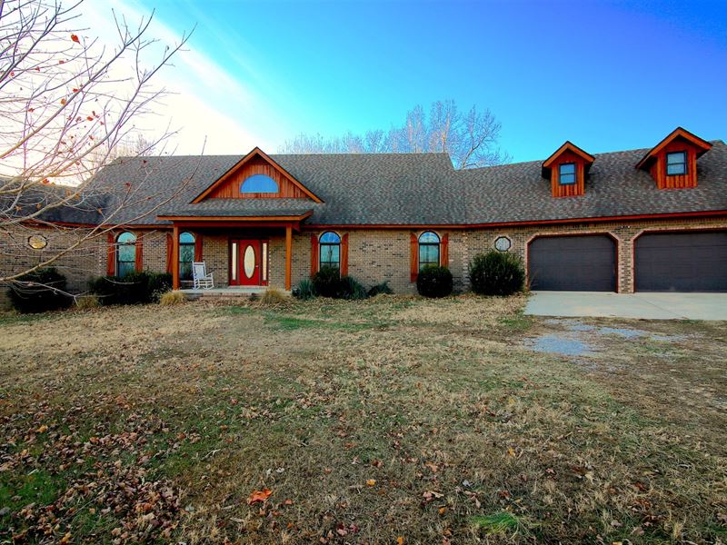 Working Cattle Ranch Southern, Ranch for Sale in Missouri, 164572