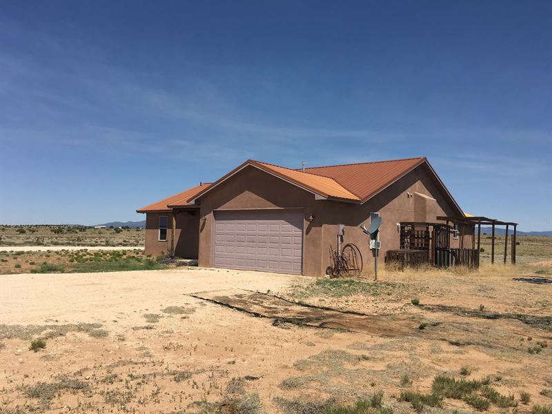Country Home Acreage Central NM Ranch for Sale in Mountainair, Torrance County, New Mexico
