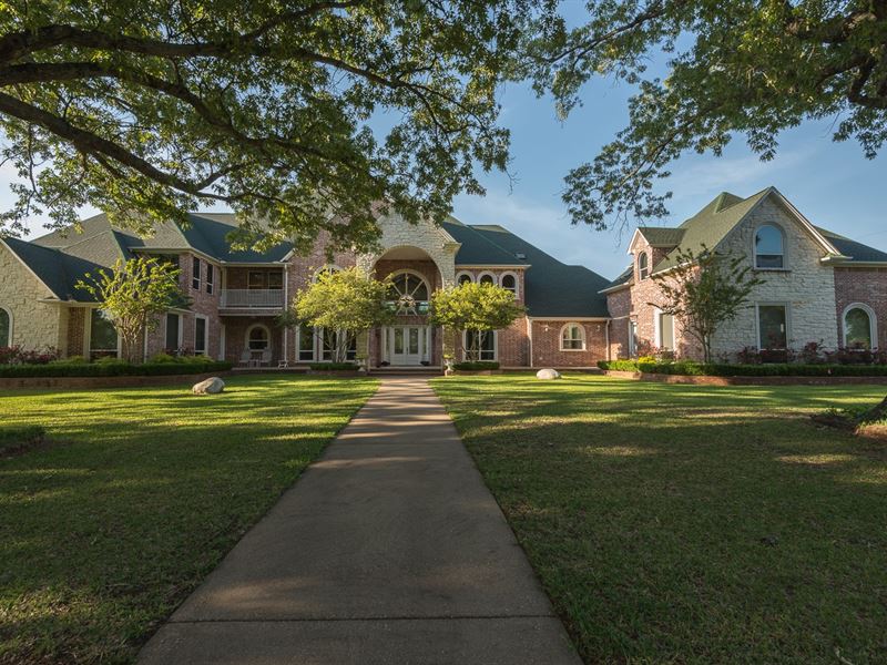 Luxury Texas Ranch for Sale : Edom : Van Zandt County : Texas