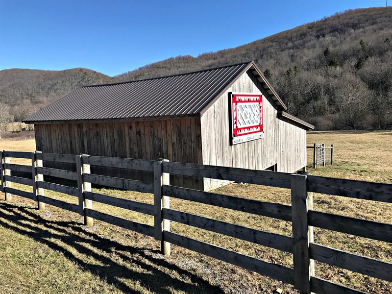 Land Amish Barn Burke's Garden, VA : Tazewell : Tazewell County : Virginia