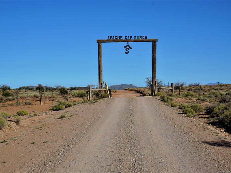 Apache Gap Ranch, Sierra County : Truth Or Consequences : Sierra County : New Mexico