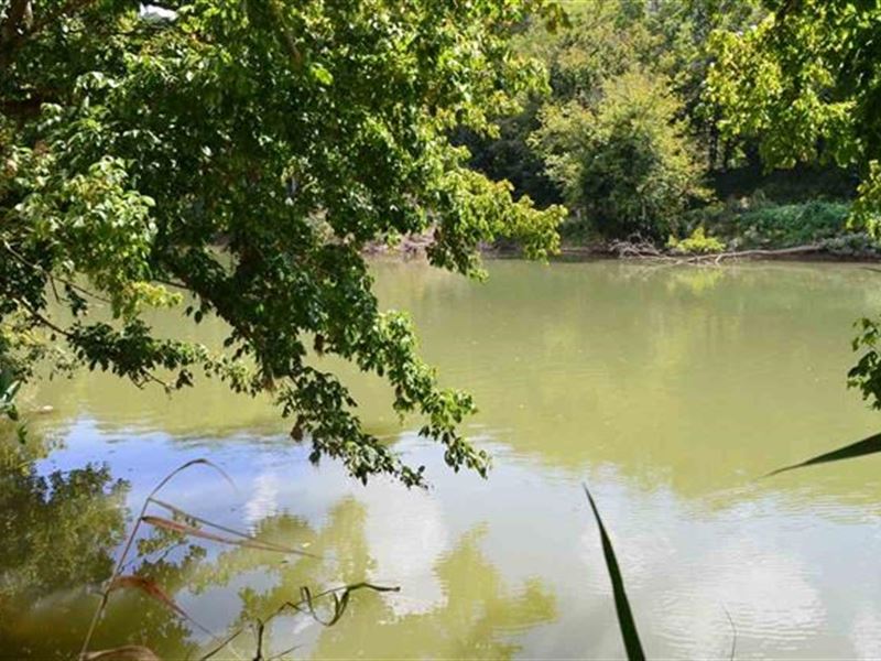 Clinch Riverfront Riverviews : Sneedville : Hancock County : Tennessee