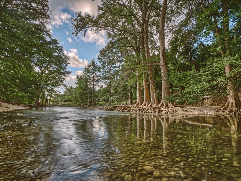 Live Water Guadalupe River Ranch : Comfort : Kendall County : Texas