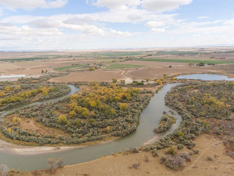 Big Horn River Estate, Ranch for Sale in Wyoming, 182035 RANCHFLIP