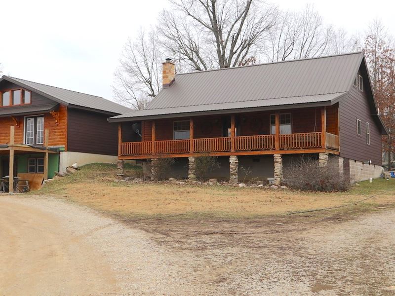 Log Sided Country Home & Farm Salem, Ranch for Sale in Arkansas