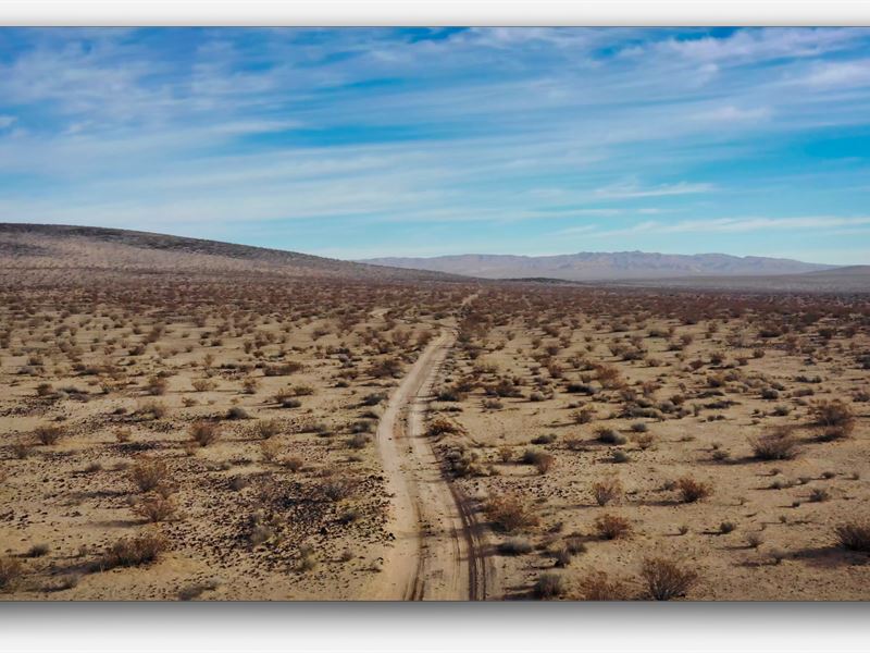 Off The Grid Mecca : Barstow : San Bernardino County : California