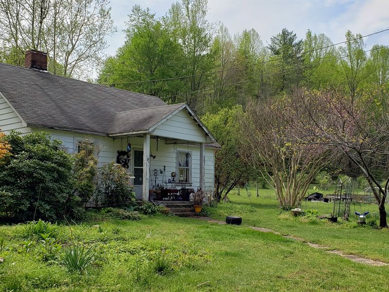 467 Acres in Stuart, Virginia : Stuart : Patrick County : Virginia