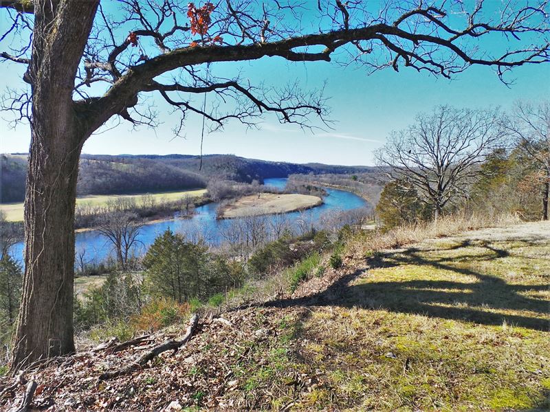 Overlooks White River Town Cotter : Cotter : Baxter County : Arkansas