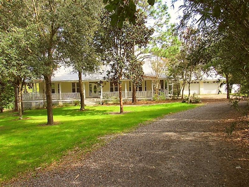 Prestigious Country Estate : Dade City : Pasco County : Florida