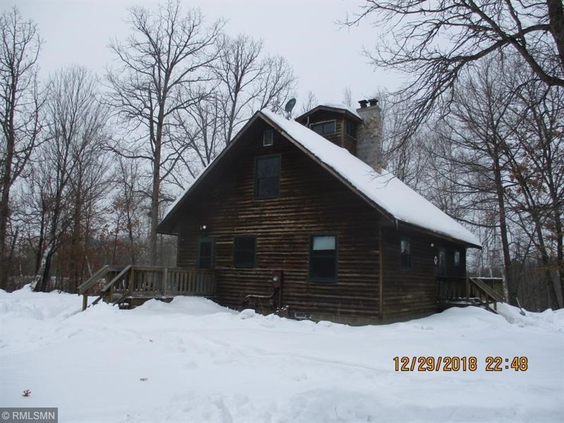 Riverfront Home Cabin Acreage : Sturgeon Lake : Pine County : Minnesota