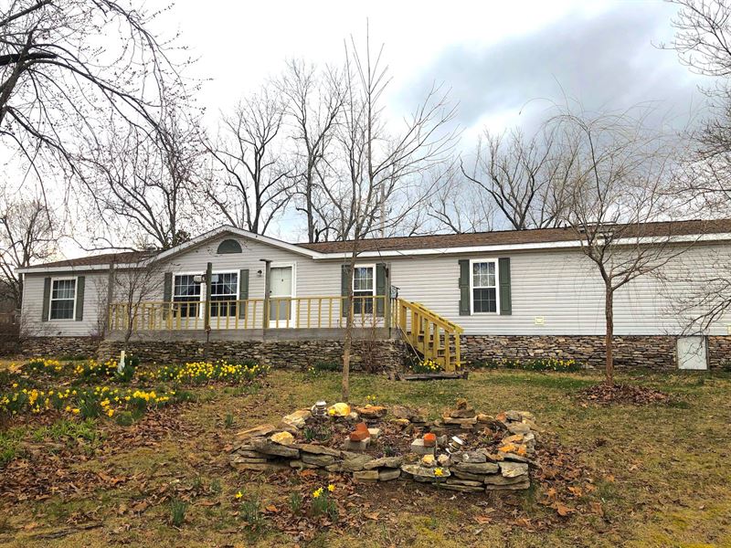 Country Home with Acreage Ozarks : Koshkonong : Oregon County : Missouri
