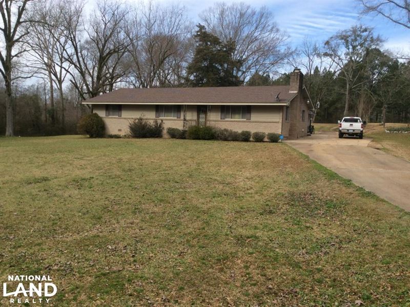Farmhouse with 65 Acres : Crystal Springs : Hinds County : Mississippi