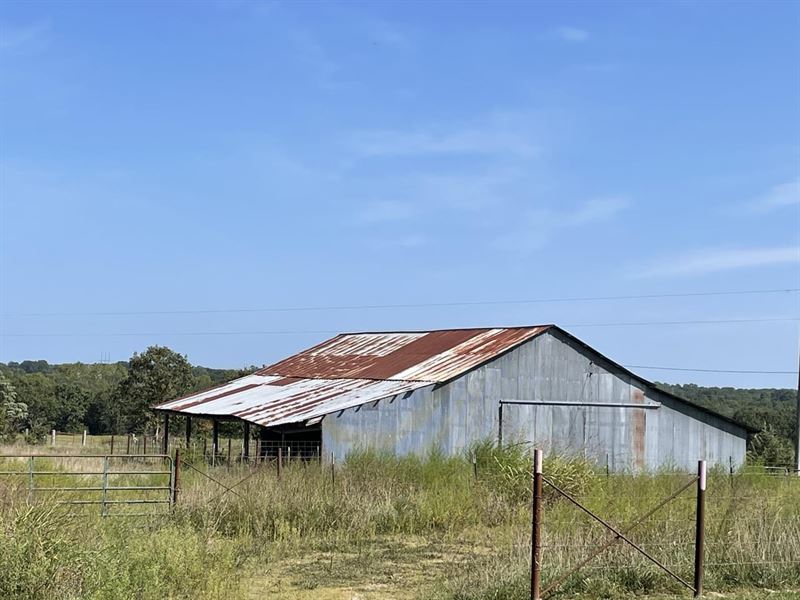 119 Acre Cattle Farm : Richland : Pulaski County : Missouri