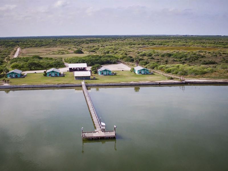 Baffin on The Rocks : Riviera : Kleberg County : Texas