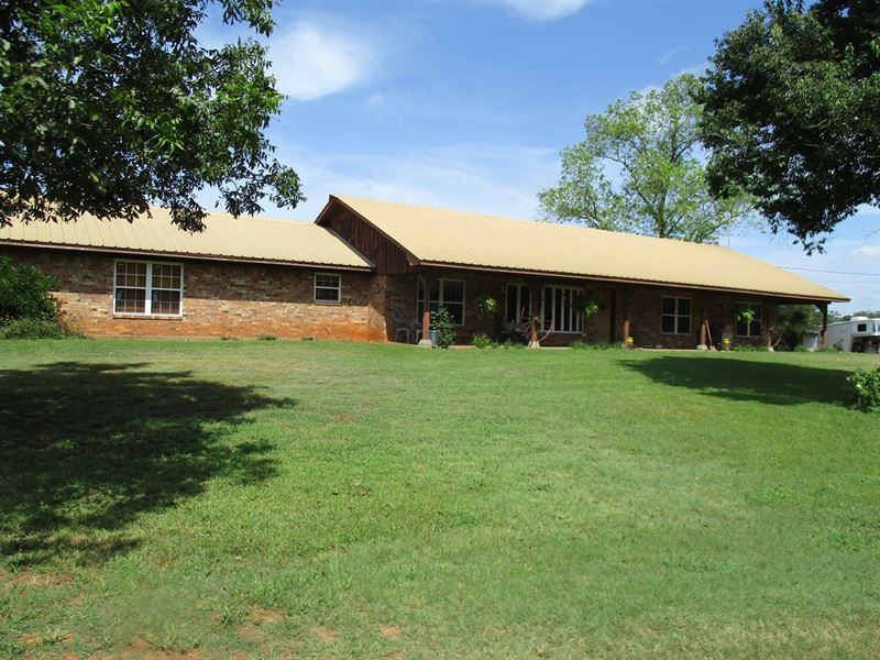 East Texas Horse Ranch for Sale : Reklaw : Cherokee County : Texas