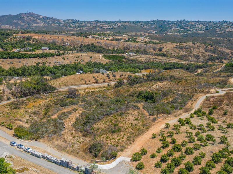 14.94 Acres Fallbrook, Ranch for Sale in California, 213466 RANCHFLIP
