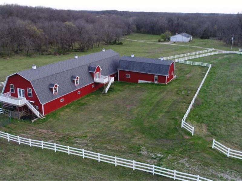 Luxury Ranch Lodge Guest House, Ranch for Sale in Missouri, 215966