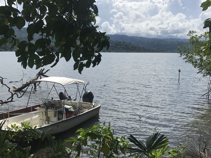 Oceanfront Punta Pargo Mainland : Panama